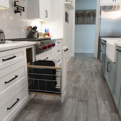 Tray Divider Pullout