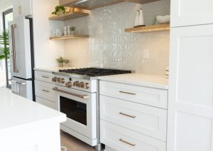 White Shaker Kitchen Cabinets