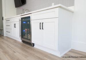 White Shaker Built-in Bar
